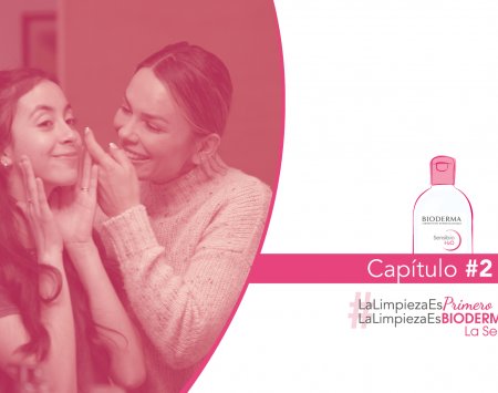 Pareja usando productos bioderma