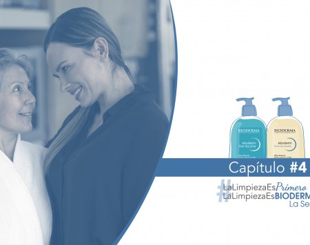 Pareja usando productos bioderma