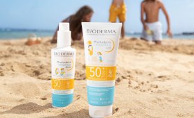 Crema bioderma en la playa